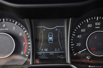 2016款北汽幻速H3F 1.5L手动豪华型7座