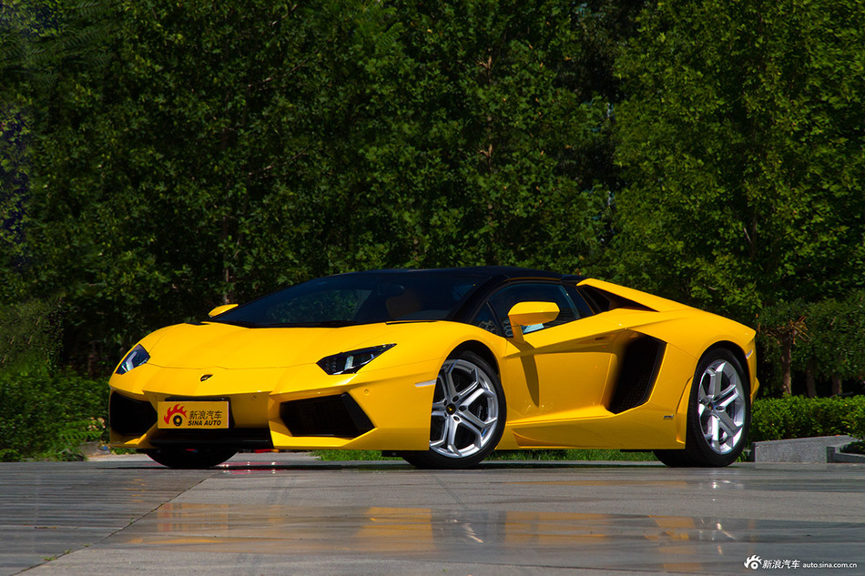 2013款Aventador LP 700-4 Roadster