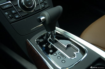 2015款红旗H7 1.8T自动豪华型