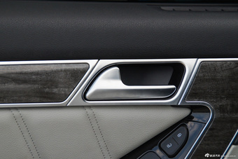 2015款哈弗H6 Coupe 2.0T手动两驱尊贵型