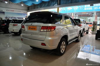 2012款奥轩G5 2.4L手动精英版四驱