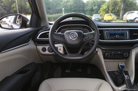 2015款英朗1.5L手动进取型15N