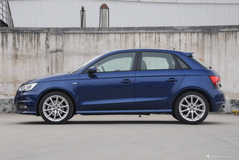 2016款奥迪A1 1.4T 自动30TFSI Sportback S Line运动版