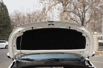 2016款传祺GS4 1.5T自动豪华版235T G-DCT