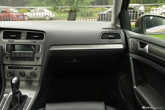 2014款高尔夫1.4TSI自动豪华型