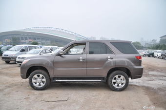 2012款奥轩G5 2.0L手动精英版两驱