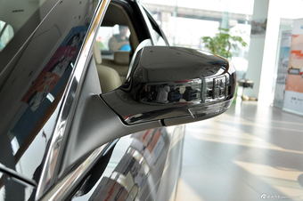 2012款奔腾B90 2.0L手动豪华型