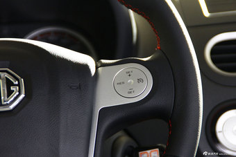 2014款MG3 1.5L自动豪华版