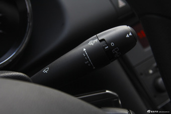 2015款东风标致3008 2.0L自动经典型