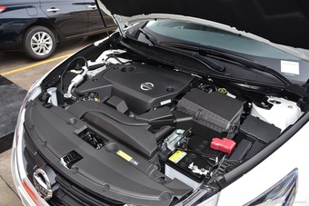 2016款天籁2.5L自动 XL-UpperNAVI Tech智尊版