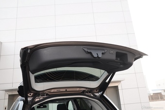 2015款发现神行 2.0T Si4 SE汽油版