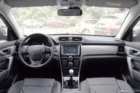 2017款哈弗H2 1.5T手动两驱豪华型红标