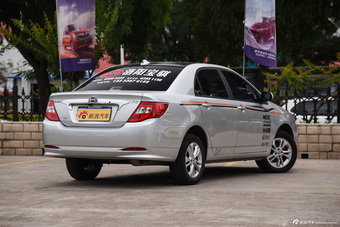 2015款比亚迪F3节能版1.5L手动豪华型