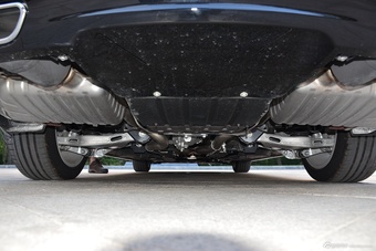 2016款捷豹XFL 2.0T自动240PS奢华版