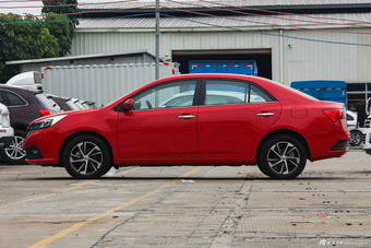 2014款众泰Z300 1.5L手动新视界豪华型