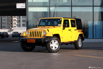 2015款牧马人2.8TD四门版Sahara图片