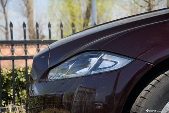 2016款捷豹XJL 2.0T自动两驱典雅商务版