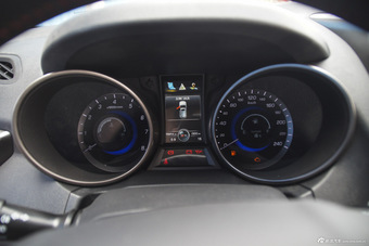 2016款CS75 2.0L手动领先型国4