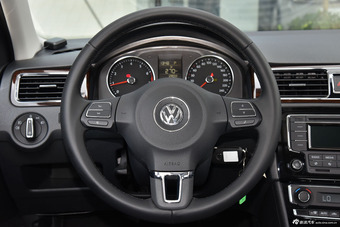 2015款桑塔纳1.6L自动豪华版