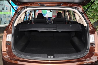 2015款宝骏560 1.8L手动精英型