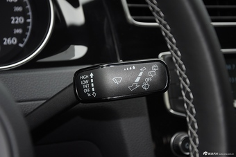 2015款高尔夫1.4TSI手动R-Line