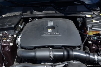 2016款捷豹XJL 2.0T自动两驱典雅商务版