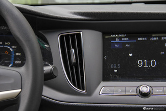 2015款荣威360 1.5L自动豪华版