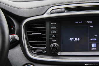 2015款索兰托L  2.2T自动柴油四驱精英版 7座