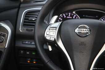 2015款天籁2.5L自动XL-NAVI Tech欧冠智享版