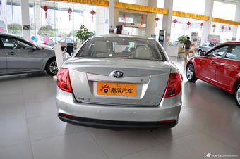 2013款奔腾B50 1.6L手动舒适型