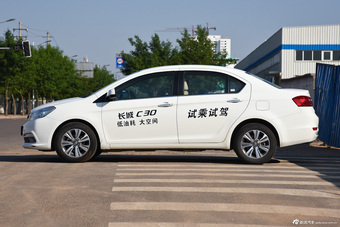 2015款长城C30 1.5L自动舒适型
