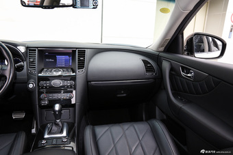 2013款英菲尼迪QX70 3.7L标准版