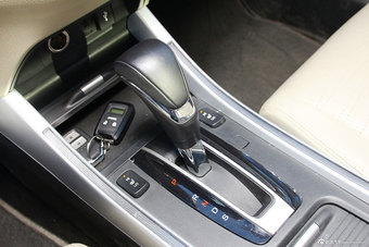 2013款杰德1.8L CVT豪华版5座