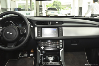 2015款捷豹XF 3.0自动SC R-Sport 风华版