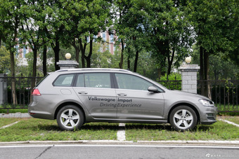 2014款高尔夫-进口1.4T自动豪华旅行版