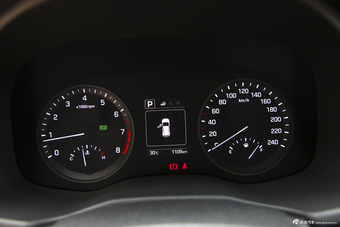 2015款全新途胜1.6T自动两驱领先型