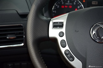 2016款风度MX6 2.0L自动两驱卓越版