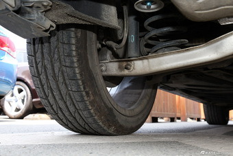 2015款奔驰GLA260 2.0T自动4MATIC 运动型