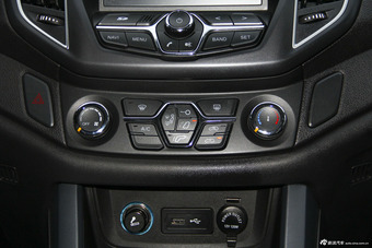 2015款瑞虎5 2.0L手动家享版