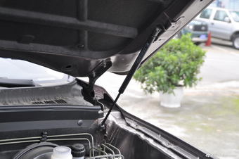 2012款奥轩G5 2.0L手动精英版两驱