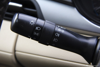 2014款威驰1.5L自动智享版