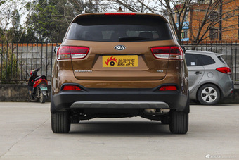 2015款索兰托L 2.2T自动柴油四驱精英版 5座