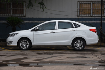 2016款海马M3 1.5L手动舒适型