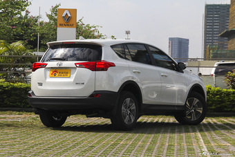 2015款RAV4 2.0L自动两驱风尚版