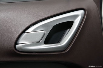 2014款纳智捷 5 Sedan荣耀导航版 1.8T自动尊贵型