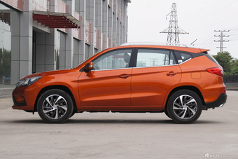 2016款比亚迪宋1.5TI手动尊贵型