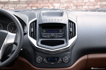 2016款吉利金刚三厢1.5L手动进取型 国IV