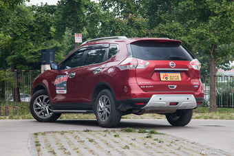 2015款奇骏2.5L XL 自动四驱领先MAX版