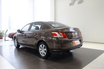 2013款标致301 1.6L自动尊贵版到店实拍