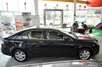 2012款奔腾B90 2.0L手动豪华型